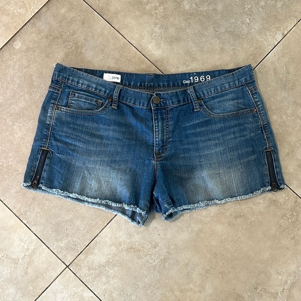 GAP Denim Jean Cut Off Shirts in Dark Rinse Side Zippers Size 33/16